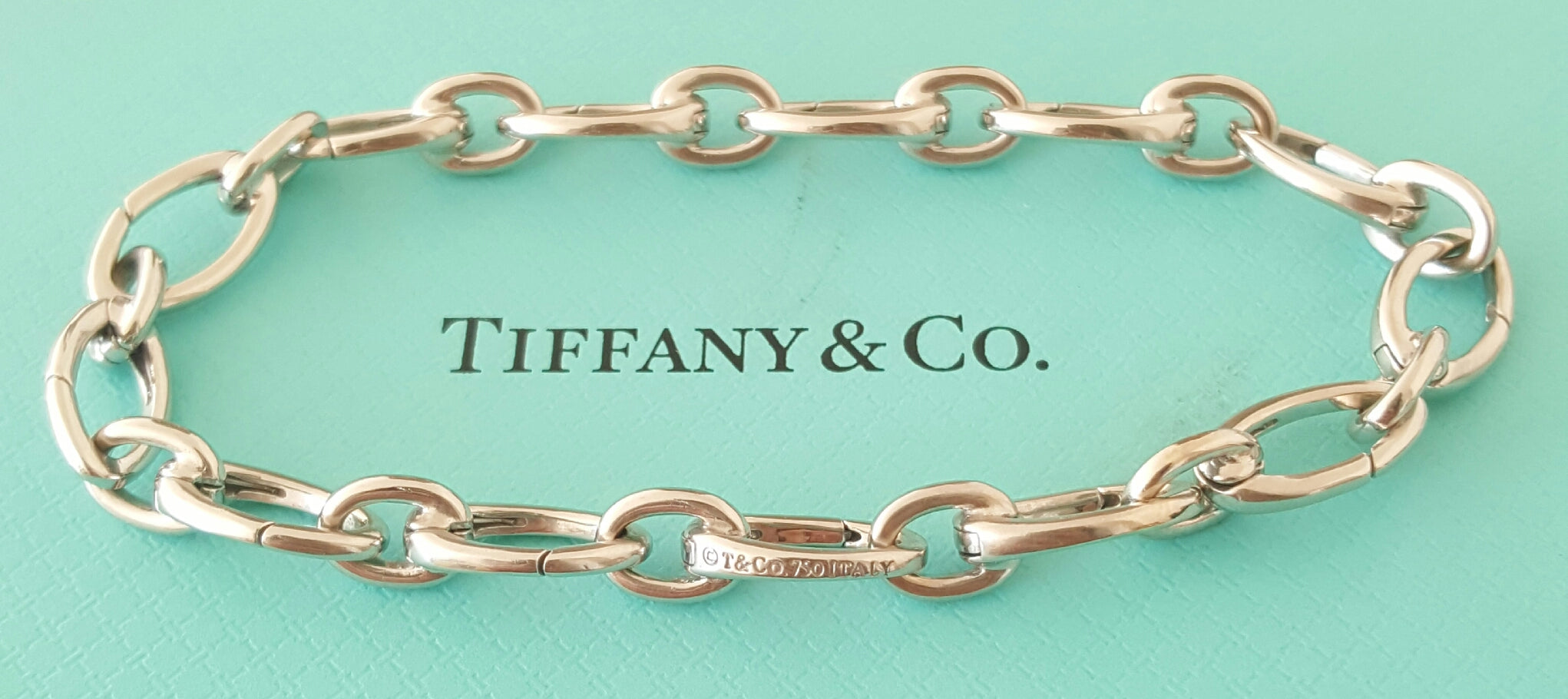 Tiffany & Co. Sterling Silver Return to Tiffany Heart Tag Charm Bracel –  Oliver Jewellery