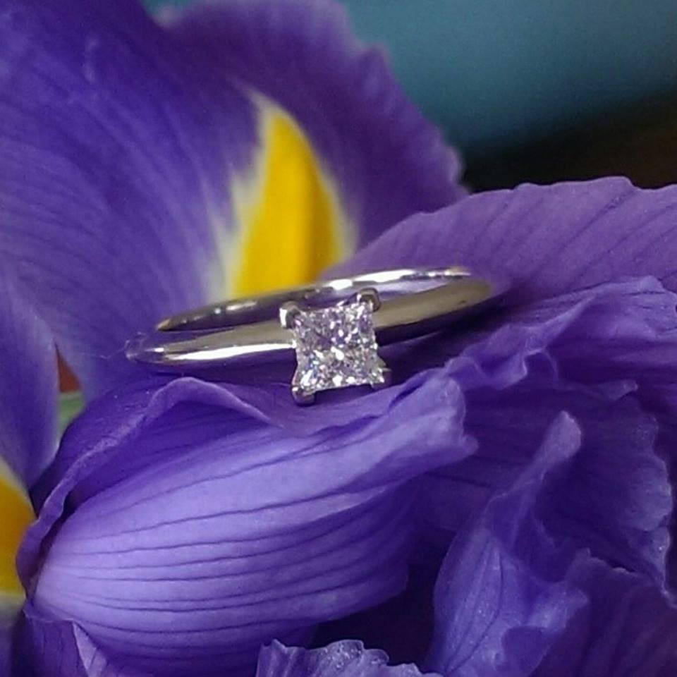 Tiffany Soleste 1.04 Carat Cushion-Cut Diamond Engagement Ring by Tiffany &  Co. - GIA E VVS2